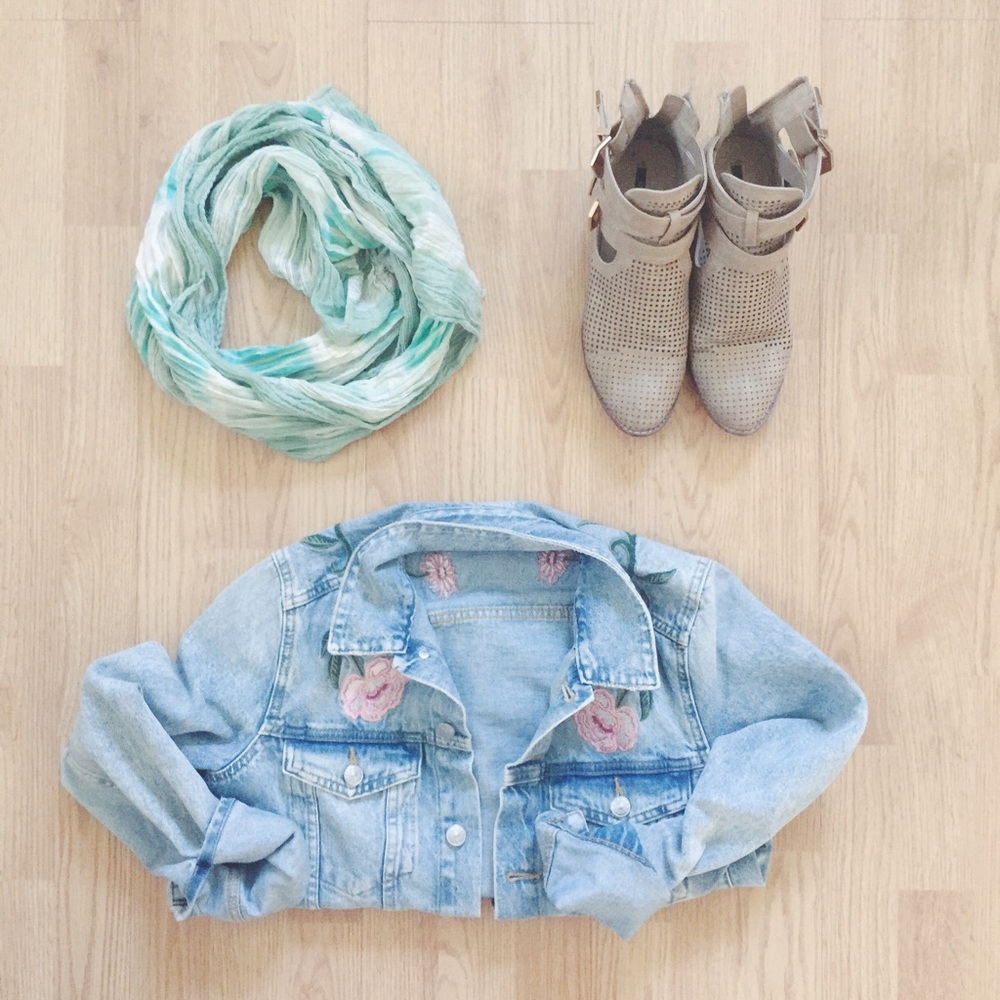 Lightweight Woven Pastel Scarf